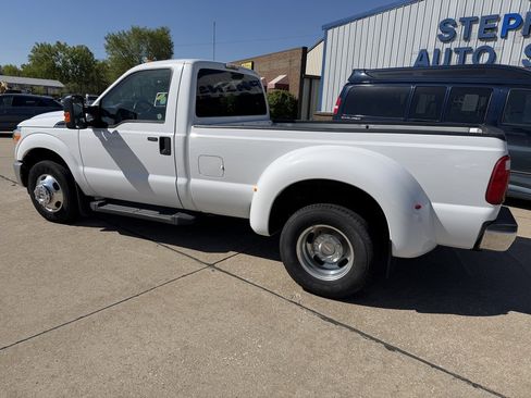Used 2011 Ford F350 XLT w/ XLT Interior Pkg RWD image 3