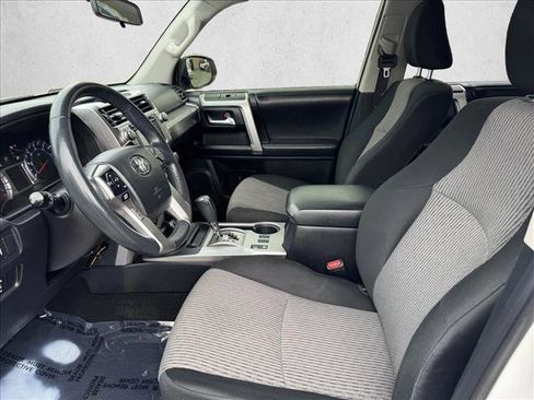Used 2019 Toyota 4Runner SR5 AWD/4WD image 10