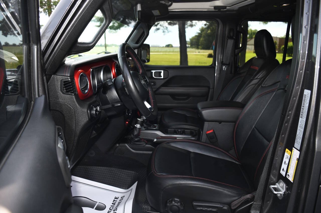 Used 2018 Jeep Wrangler Unlimited Rubicon AWD/4WD image 11
