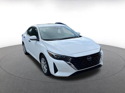 Used 2025 Nissan Sentra S image 1