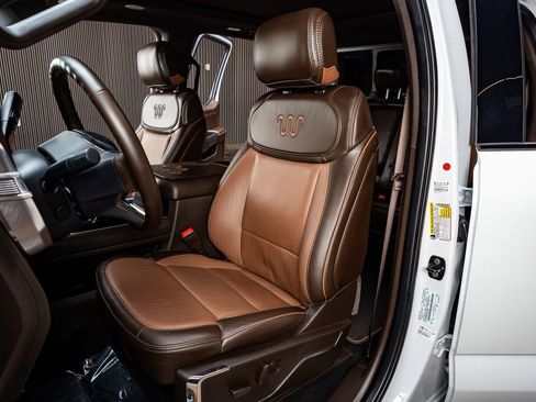 Used 2024 Ford F250 King Ranch w/ Chrome Package image 30