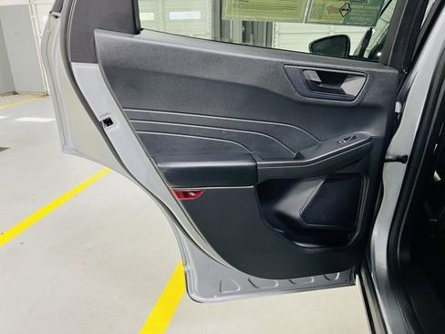 Used 2023 Ford Escape Active image 28