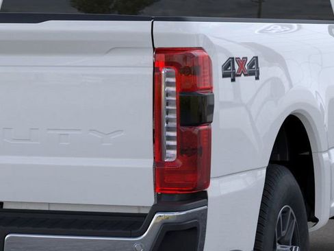New 2025 Ford F250 XLT w/ 360-Degree Camera Package image 21