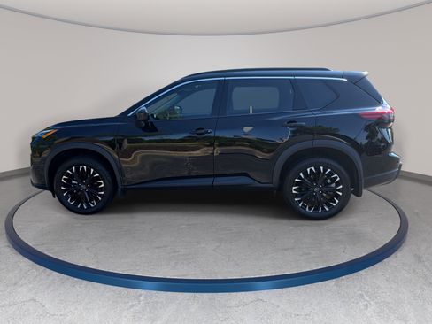 Used 2026 Nissan Rogue Dark Armor FWD image 8