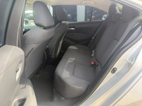 Used 2021 Toyota Corolla LE image 19