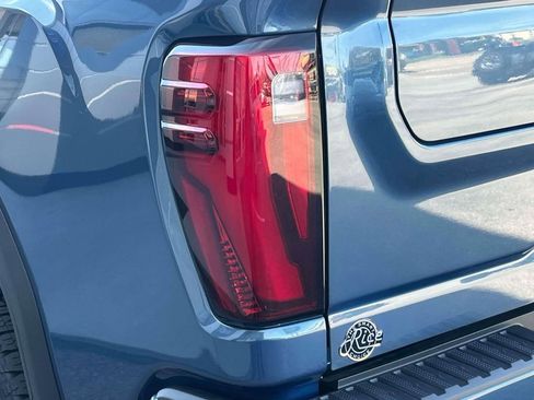 New 2026 GMC Sierra 2500 Denali w/ Denali Reserve Package image 10