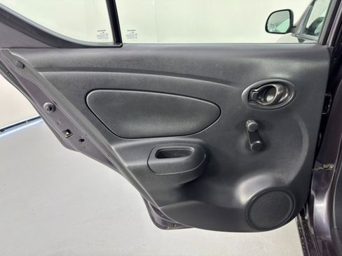 Used 2015 Nissan Versa S image 28