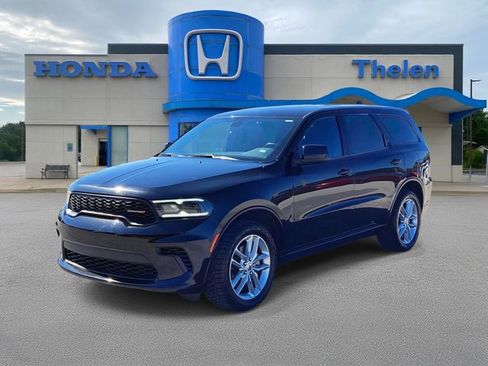 Used 2023 Dodge Durango GT image 2