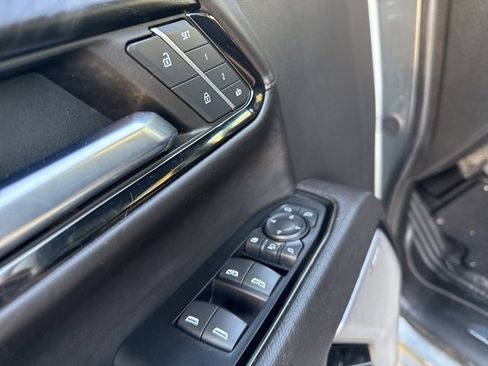 Used 2024 GMC Sierra 2500 AT4X image 15