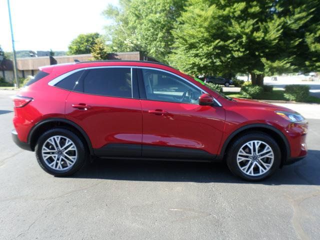 Used 2022 Ford Escape SEL w/ Technology Package AWD/4WD image 8