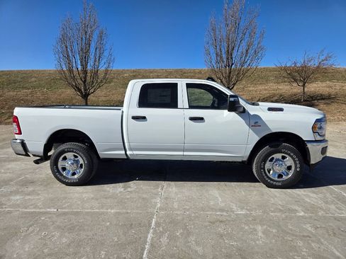 Used 2024 RAM 2500 Tradesman w/ Chrome Appearance Group image 2