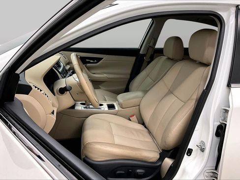 Used 2016 Nissan Altima 2.5 SL w/ 2.5 Technology Package FWD image 8