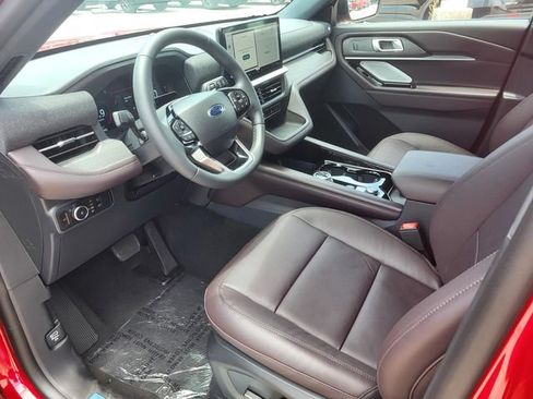New 2026 Ford Explorer Platinum RWD image 3