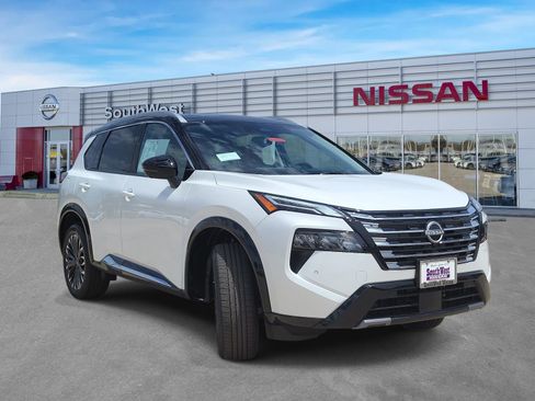 New 2026 Nissan Rogue Platinum AWD/4WD image 4