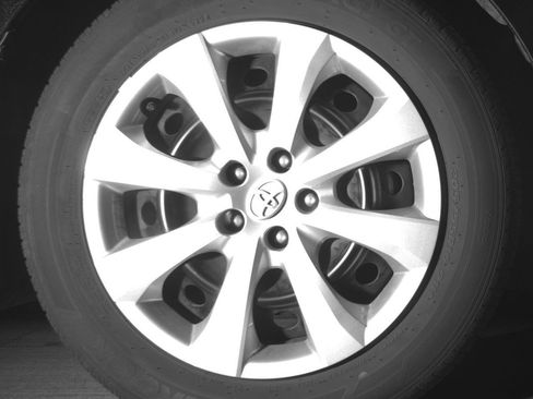 Used 2025 Toyota Corolla LE FWD image 13