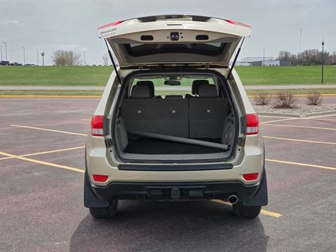 Used 2011 Jeep Grand Cherokee Laredo AWD/4WD image 52
