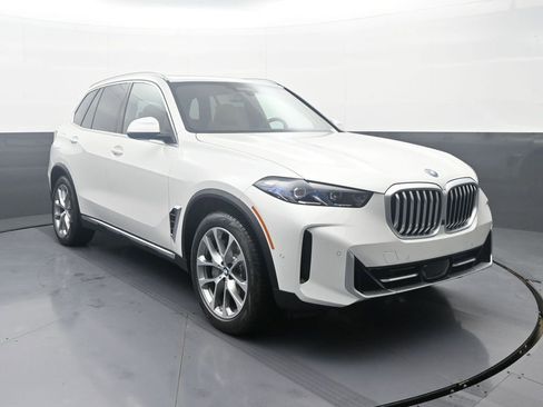 New 2026 BMW X5 xDrive50e AWD/4WD image 2