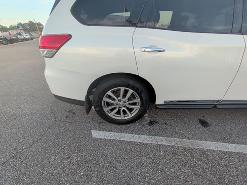 Used 2014 Nissan Pathfinder SL w/ SL Premium Package image 5