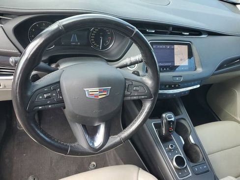 Used 2019 Cadillac XT4 Premium Luxury AWD/4WD image 11