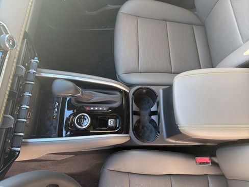 New 2026 Chevrolet Colorado ZR2 w/ Technology Package image 11