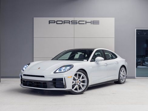New 2026 Porsche Panamera 4 image 1
