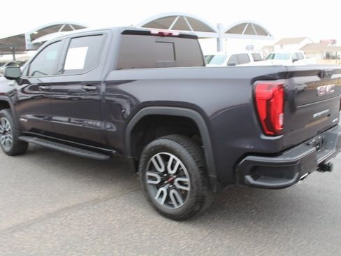 Used 2024 GMC Sierra 1500 AT4 w/ Technology Package image 8