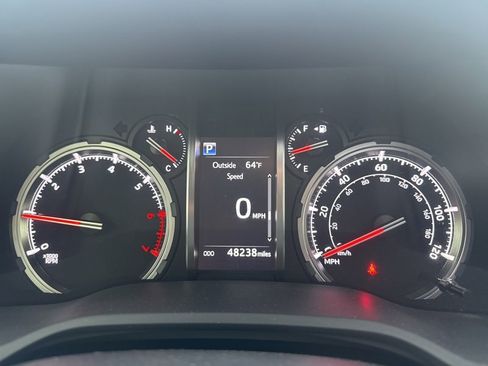 Used 2020 Toyota 4Runner Limited image 18