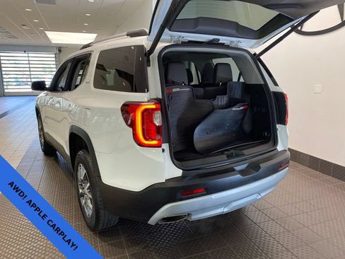 Used 2023 GMC Acadia SLT AWD/4WD image 25