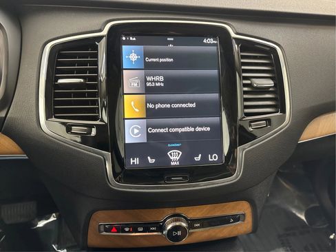 Used 2022 Volvo XC90 T6 Momentum w/ Advanced Package AWD/4WD image 19