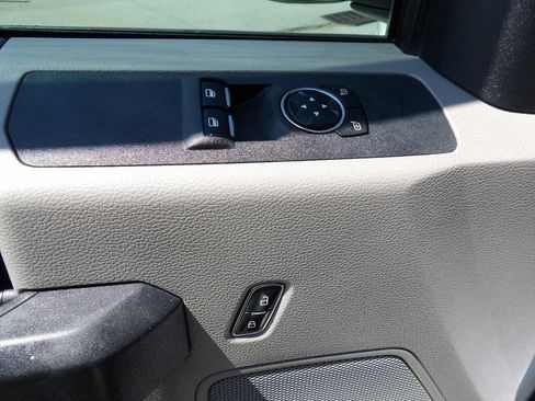 Used 2018 Ford F250 XL w/ Power Equipment Group RWD image 15