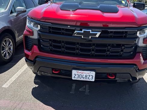 Used 2024 Chevrolet Silverado 1500 LT Trail Boss w/ Convenience Package II AWD/4WD image 3