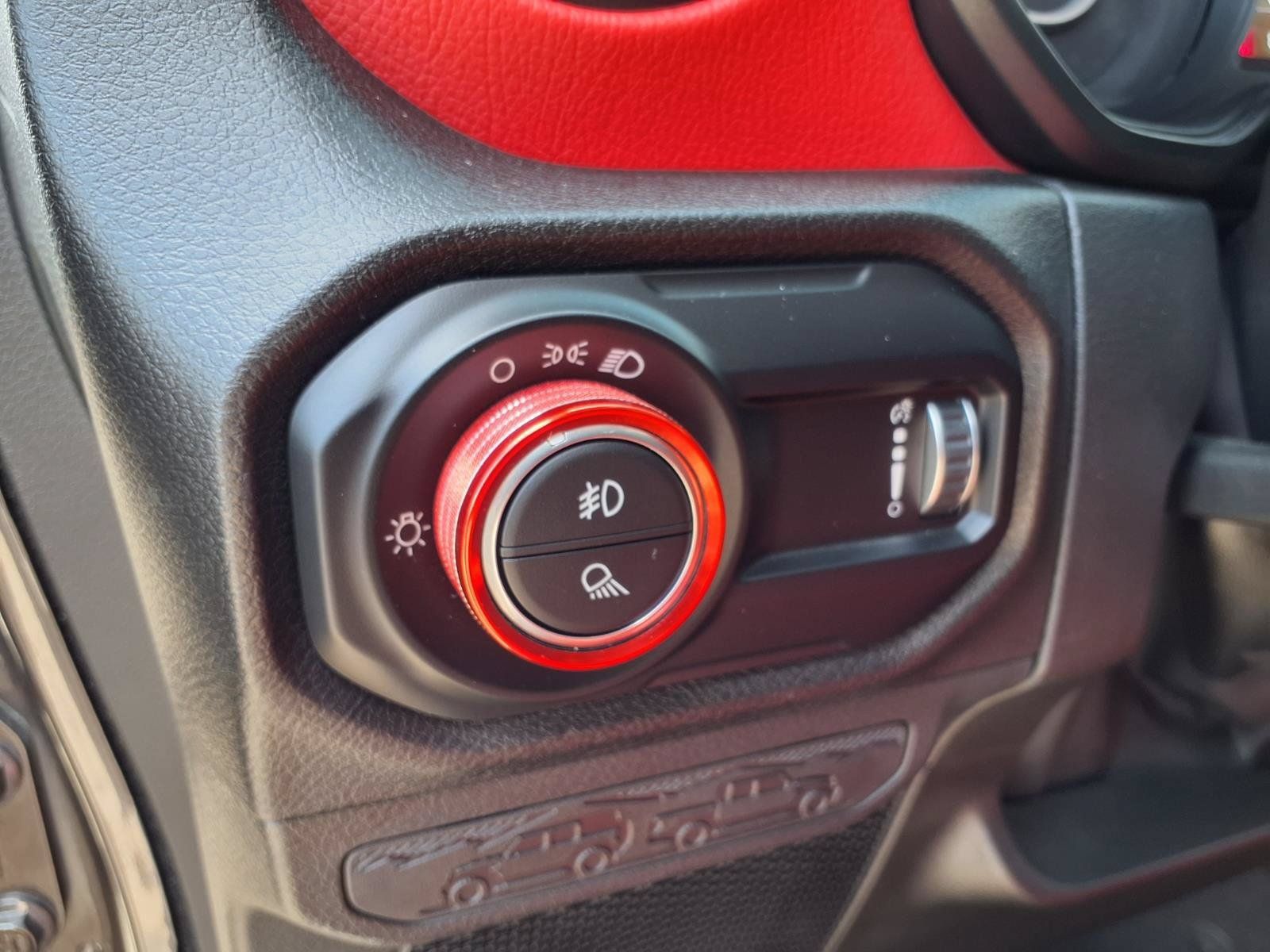 Used 2025 Jeep Gladiator Sport AWD/4WD image 22