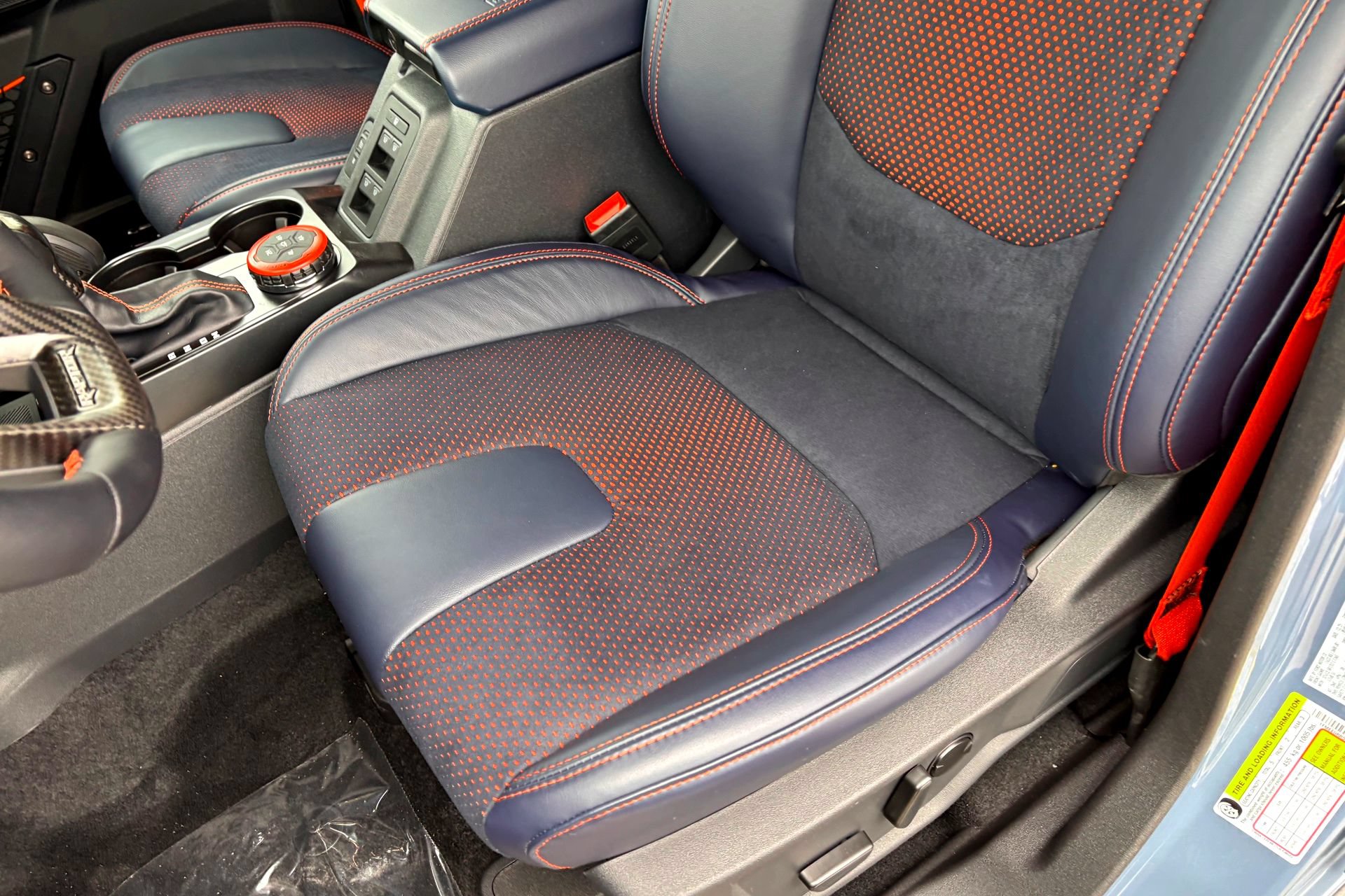 New 2025 Ford Bronco Raptor w/ Interior Carbon Fiber Pack AWD/4WD image 9