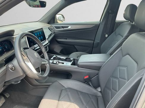 Used 2026 Volkswagen Atlas Cross Sport SE AWD/4WD image 9