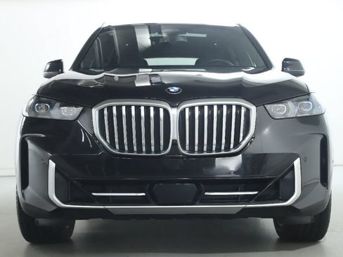 Certified 2024 BMW X5 xDrive40i w/ Premium Package AWD/4WD image 6