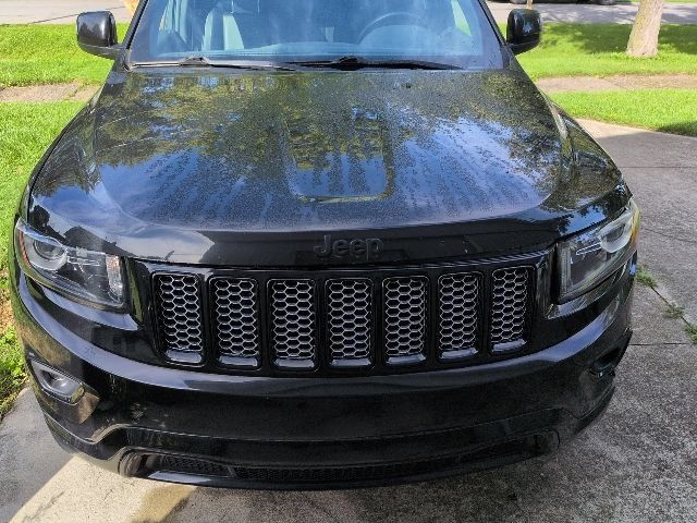 Used 2015 Jeep Grand Cherokee Altitude AWD/4WD image 2