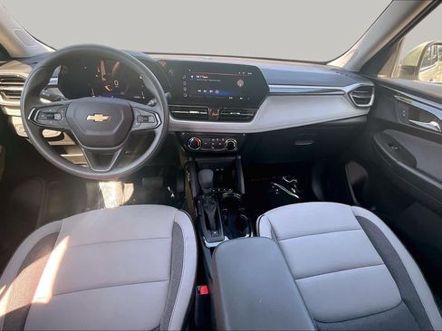 Used 2026 Chevrolet TrailBlazer LT FWD image 16