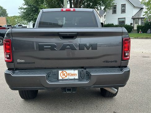 Used 2025 RAM 2500 Big Horn AWD/4WD image 7