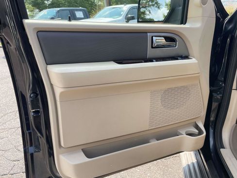 Used 2014 Ford Expedition EL XLT w/ Equipment Group 202A AWD/4WD image 5