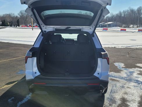 New 2026 Chevrolet Equinox RS image 11