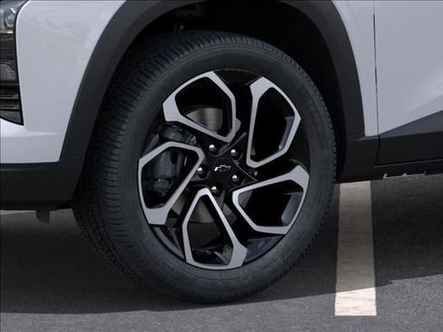 New 2026 Chevrolet Trax RS image 9