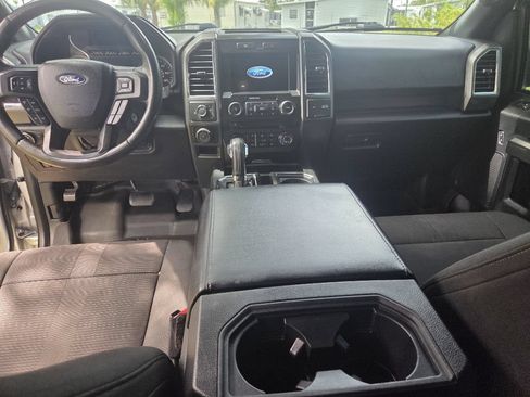 Used 2017 Ford F150 XLT w/ Equipment Group 302A Luxury RWD image 8