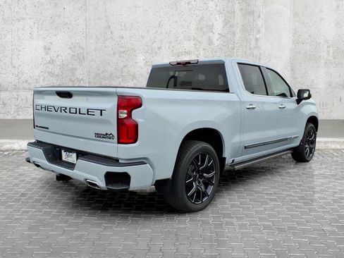 New 2026 Chevrolet Silverado 1500 High Country AWD/4WD image 11