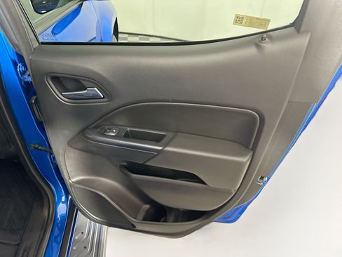 Used 2021 Chevrolet Colorado LT w/ Safety Package RWD image 27