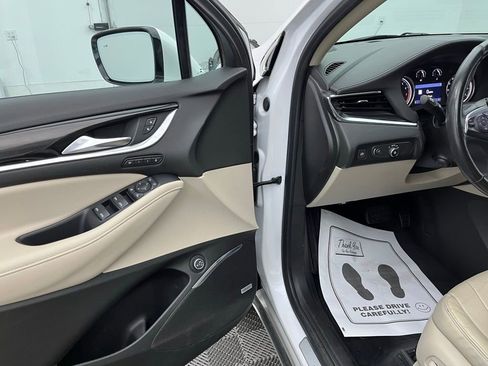 Used 2021 Buick Enclave Premium w/ Sun and Sites Package image 20