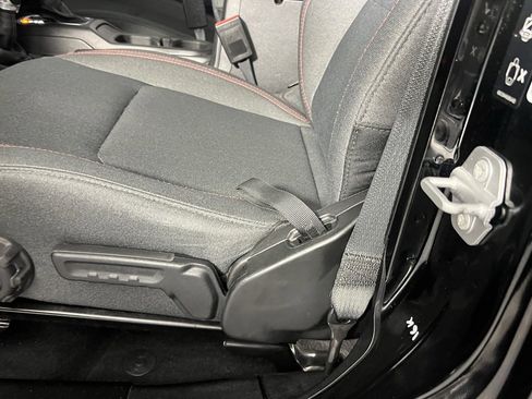 Certified 2025 Jeep Wrangler Unlimited Rubicon image 24