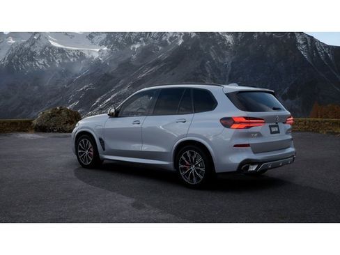 New 2026 BMW X5 xDrive50e image 2