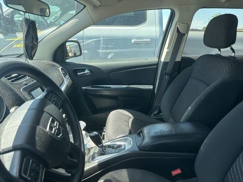 Used 2017 Dodge Journey SXT AWD/4WD image 19