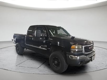 Used 2004 GMC Sierra 2500 SLT w/ Heavy-Duty Power Package