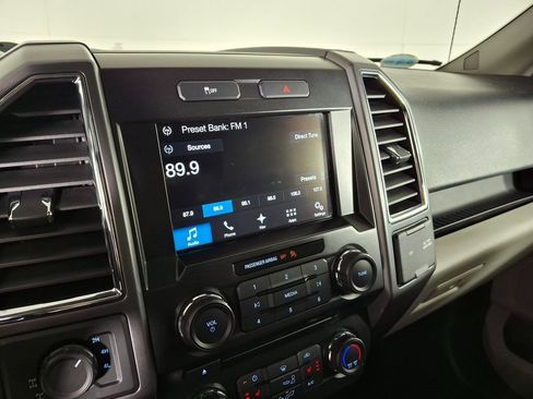 Used 2016 Ford F150 XLT w/ Equipment Group 302A Luxury image 18